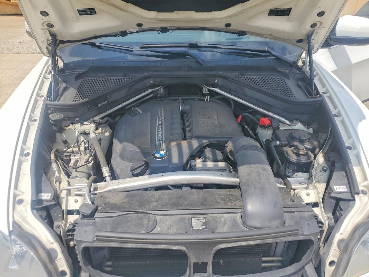 2013 BMW X5 xDrive35I - zdjęcie 11