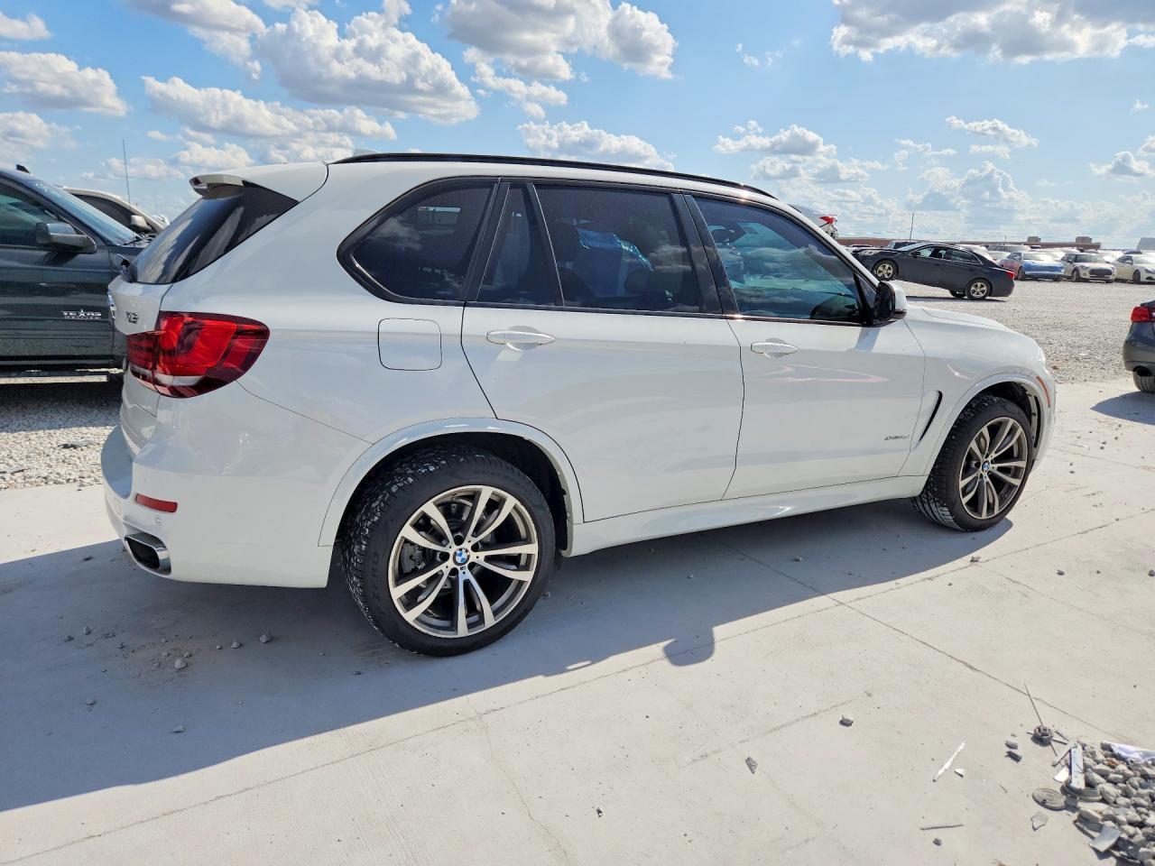 2015 BMW X5 xDrive35I - zdjęcie 3