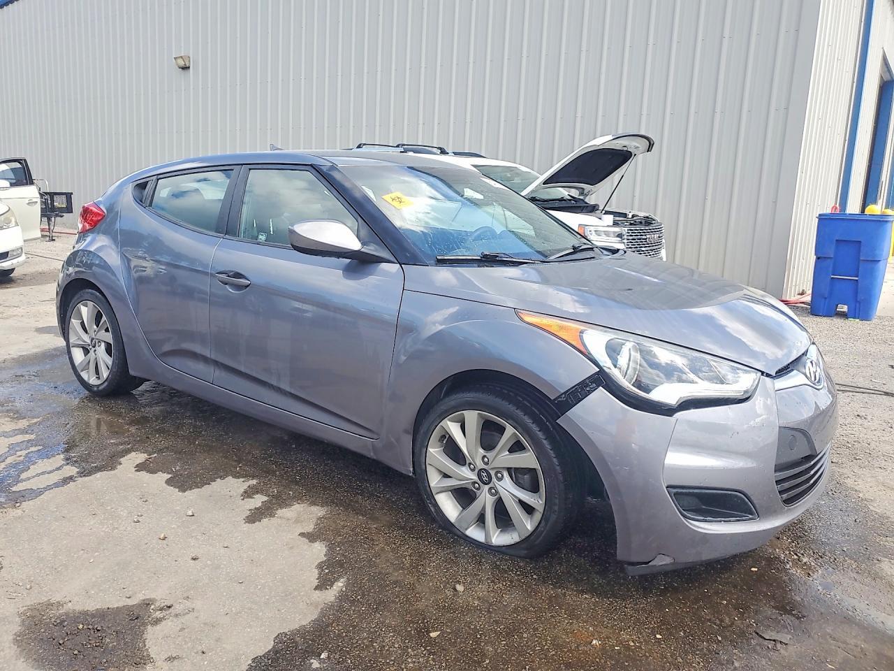 2016 Hyundai Veloster Base - zdjęcie 4