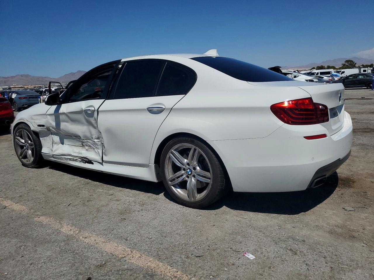 2015 BMW 550 I - zdjęcie 2