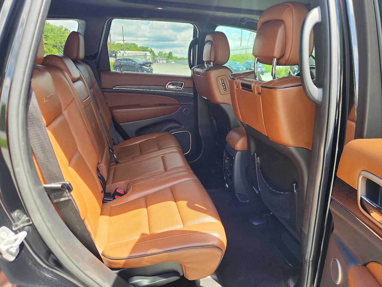 2017 Jeep Grand Cherokee Summit - zdjęcie 11