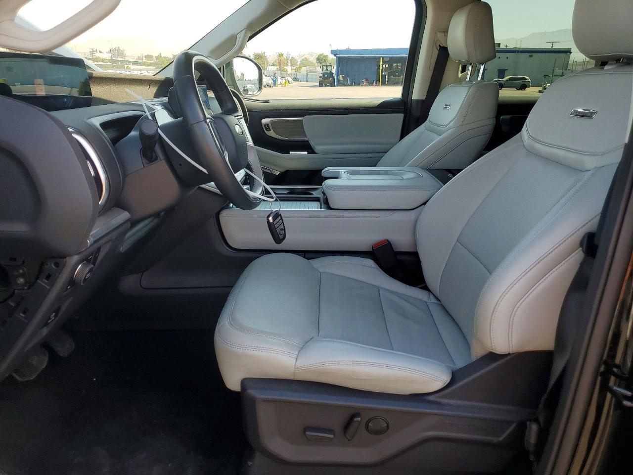 2025 Ford Expedition Max Platinum - zdjęcie 7