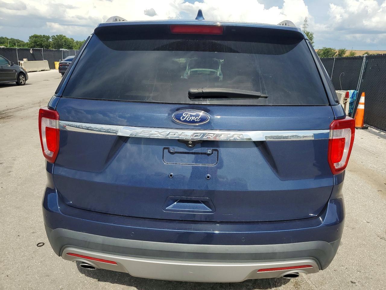 2017 Ford Explorer Xlt - zdjęcie 6