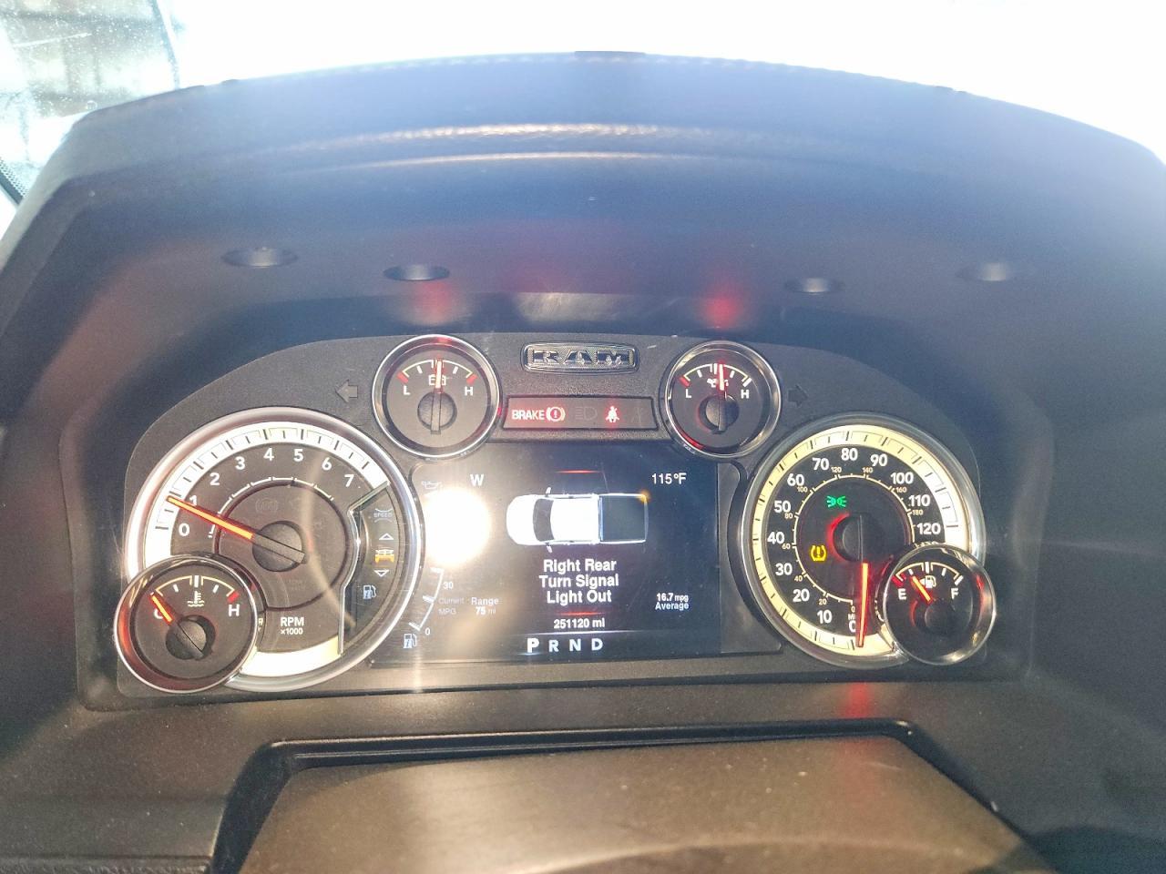 2013 Ram 1500 Laramie - zdjęcie 10