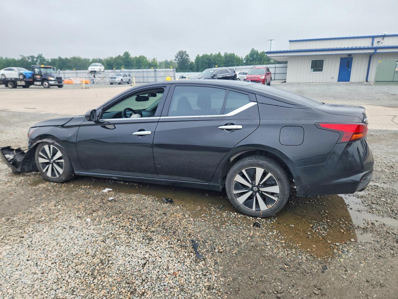 2019 Nissan Altima Sl - zdjęcie 2