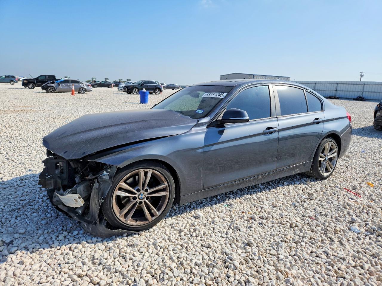 2016 BMW 320 I - zdjęcie główne