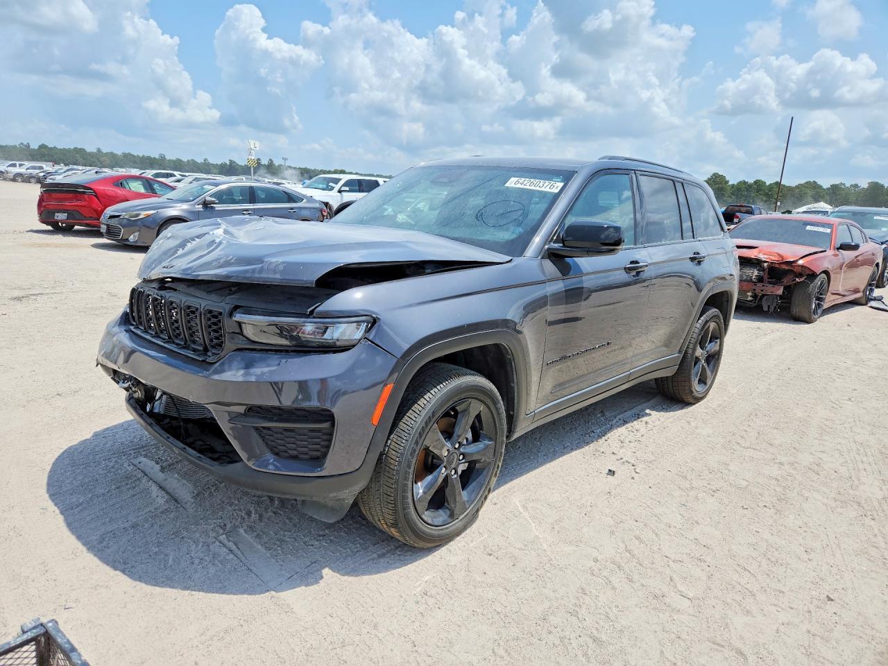 2024 Jeep Grand Cherokee Laredo - zdjęcie główne