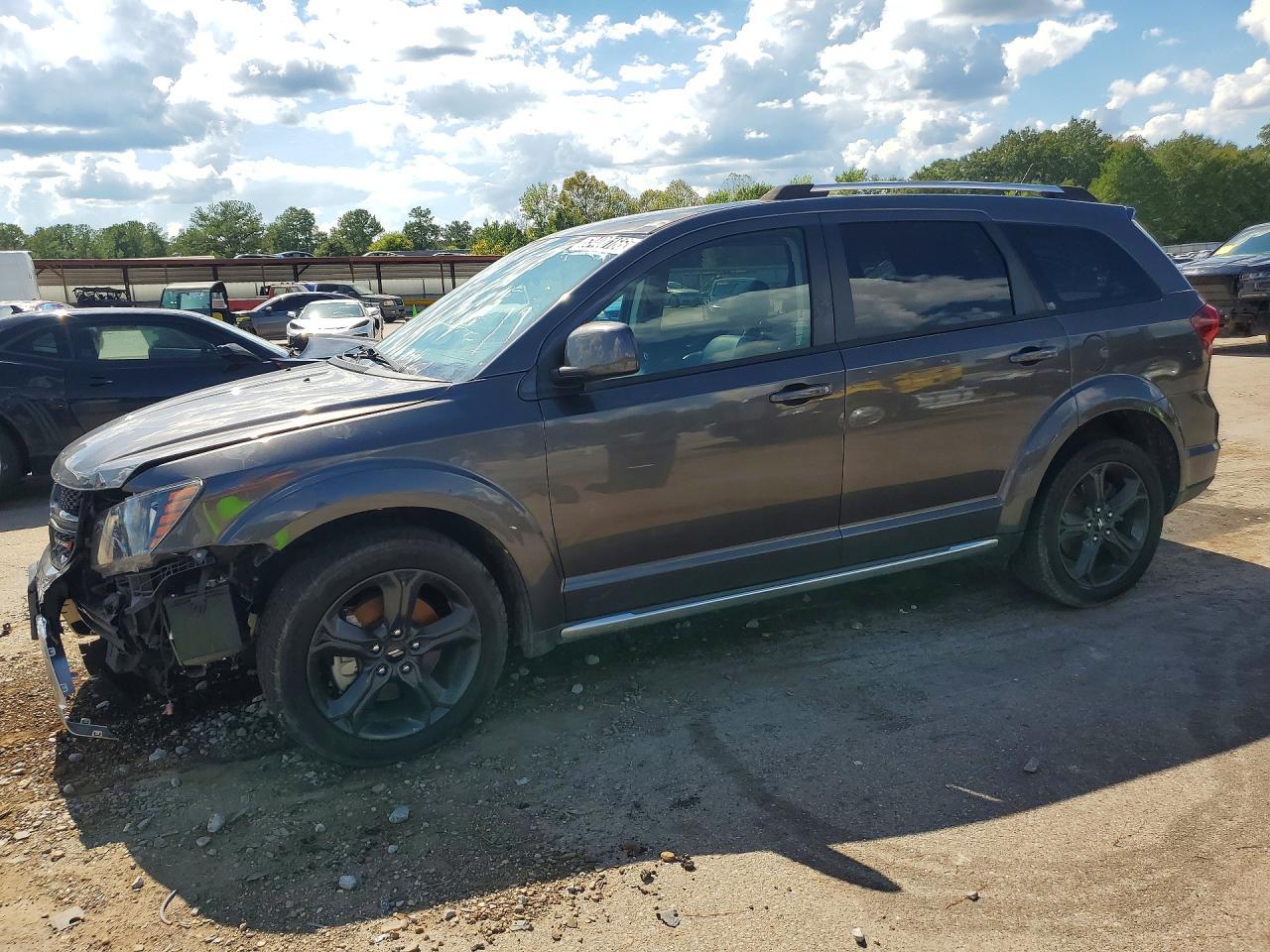 2018 Dodge Journey Crossroad - zdjęcie główne
