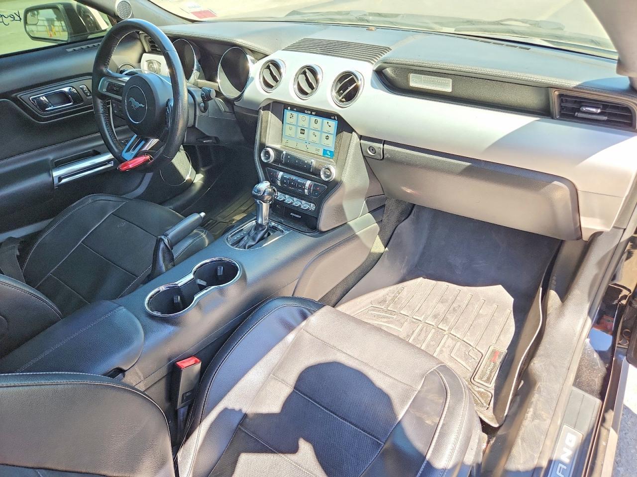 2016 Ford Mustang - zdjęcie 8