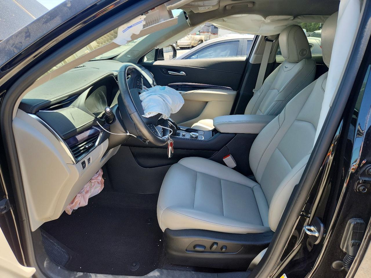 2023 Cadillac Xt4 Luxury - zdjęcie 7