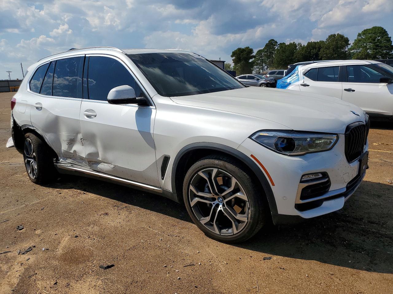 2020 BMW X5 xDrive40I - zdjęcie 4