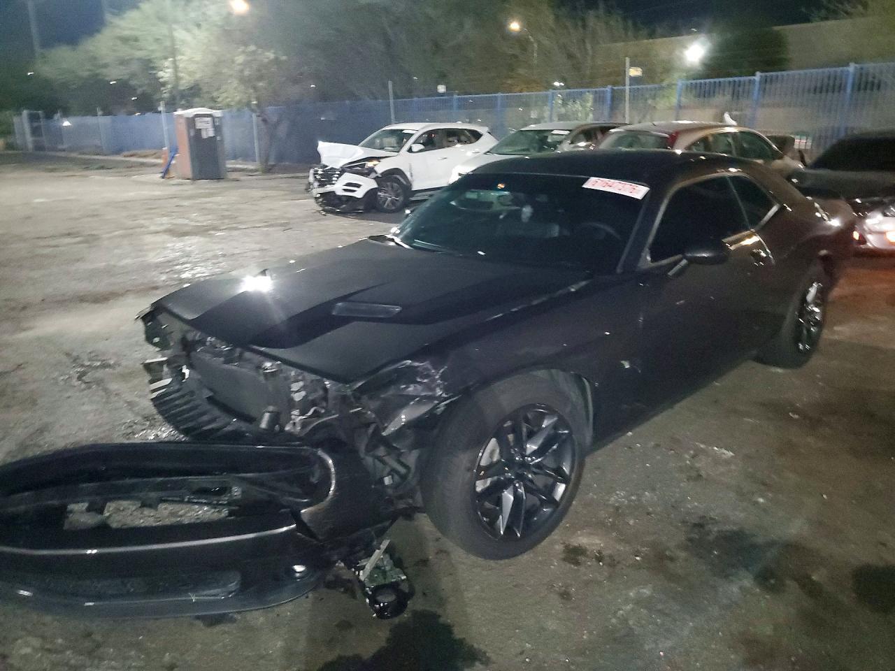 2023 Dodge Challenger Sxt - zdjęcie główne