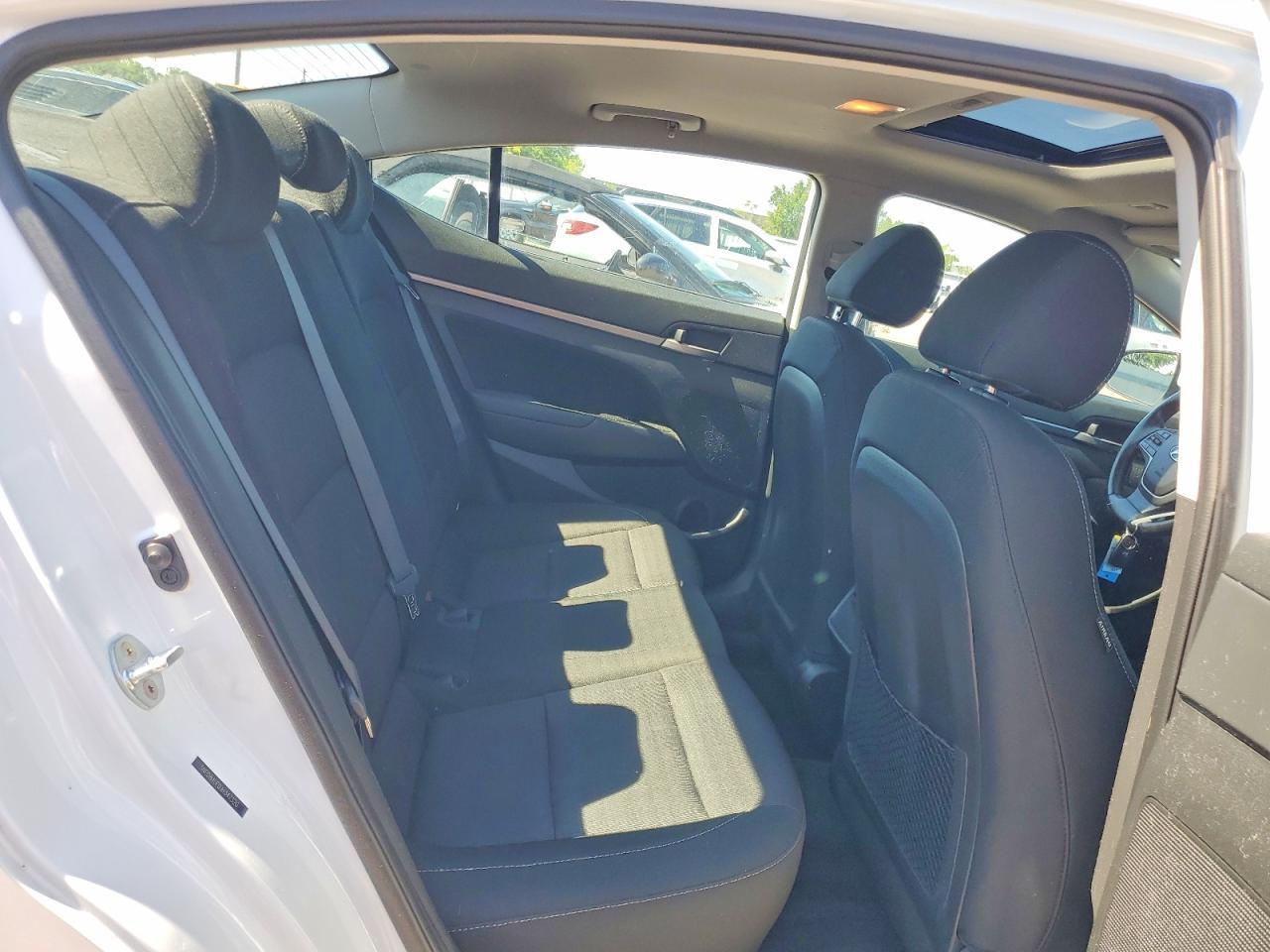 2018 Hyundai Elantra Value Edition - zdjęcie 10