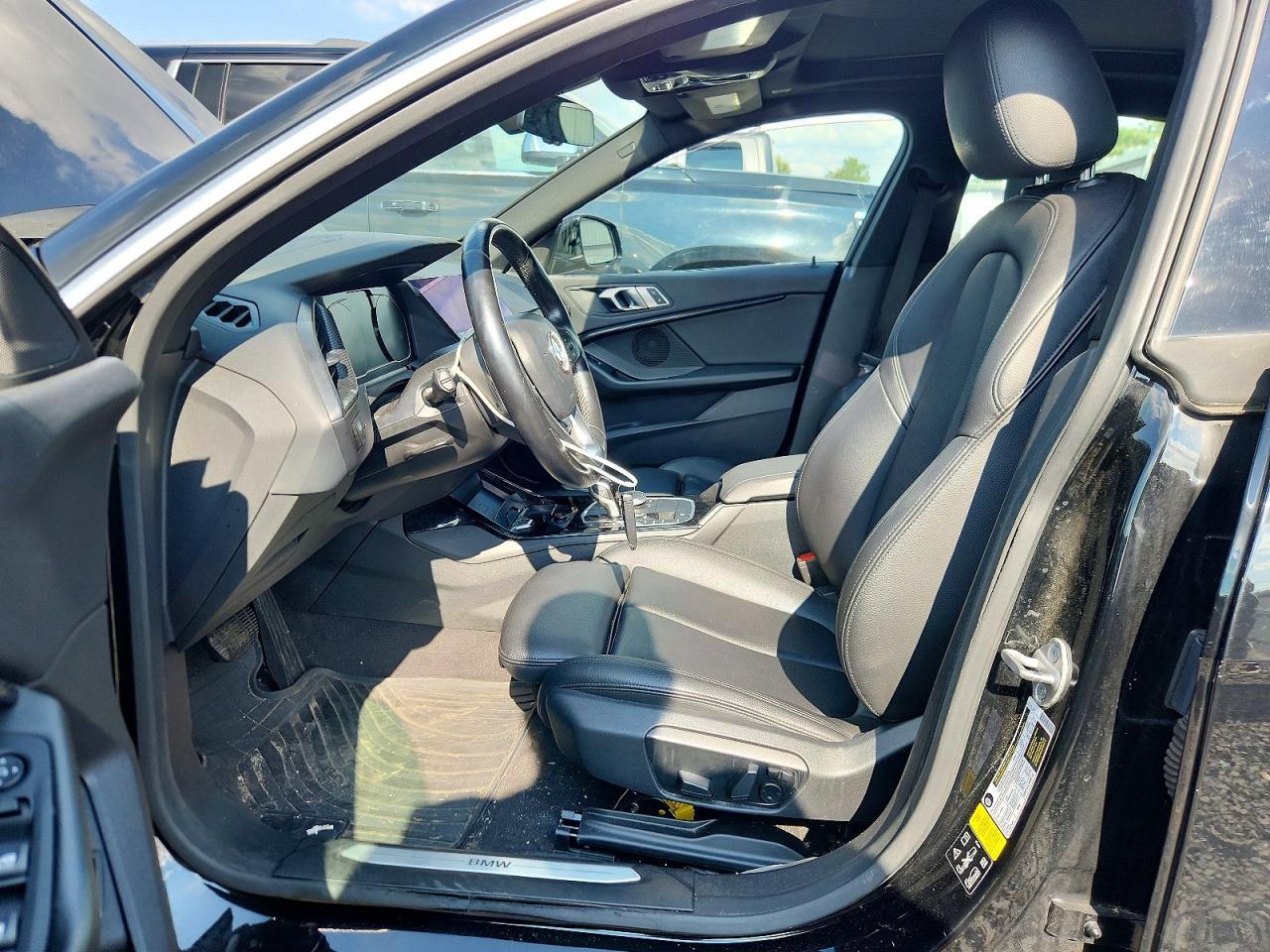 2021 BMW Seria 2 228i - zdjęcie 7