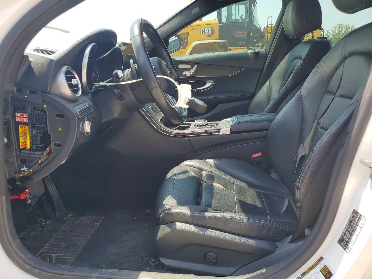 2020 Mercedes-Benz C 300 4Matic - zdjęcie 7