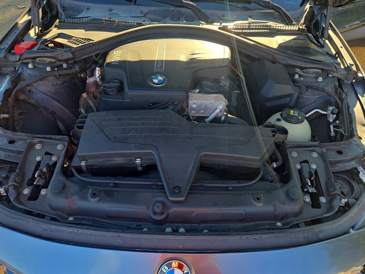 2016 BMW 320 I - zdjęcie 11