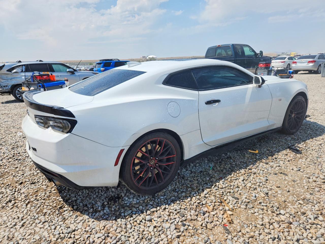 2023 Chevrolet Camaro Lt1 - zdjęcie 3