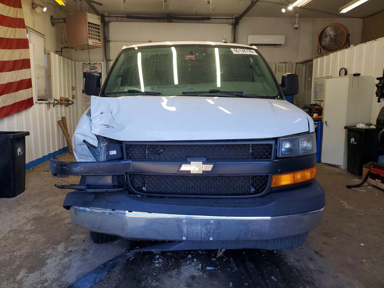 2019 Chevrolet Express G2500 - zdjęcie 5