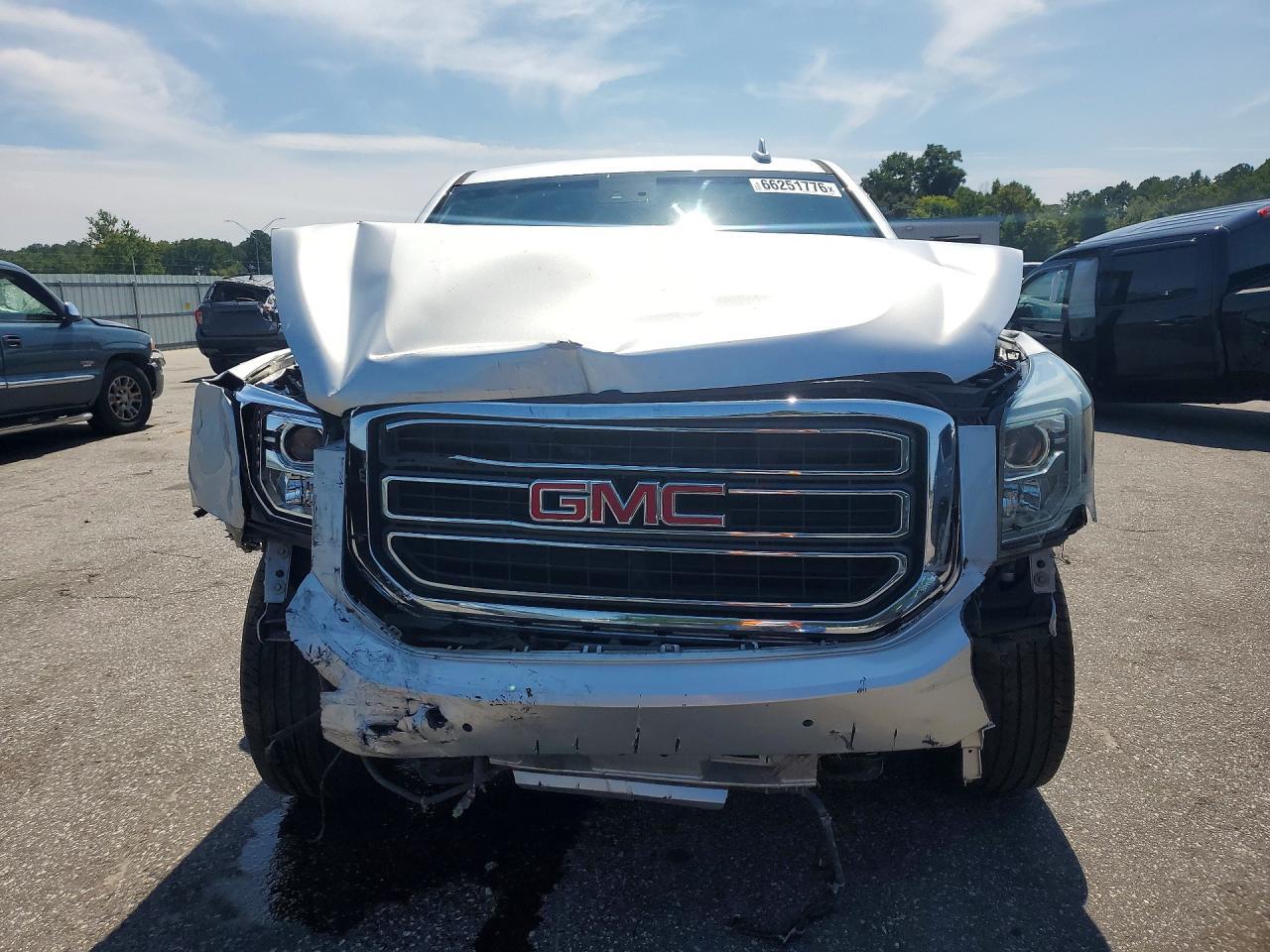 2019 GMC Yukon Xl C1500 Slt - zdjęcie 5