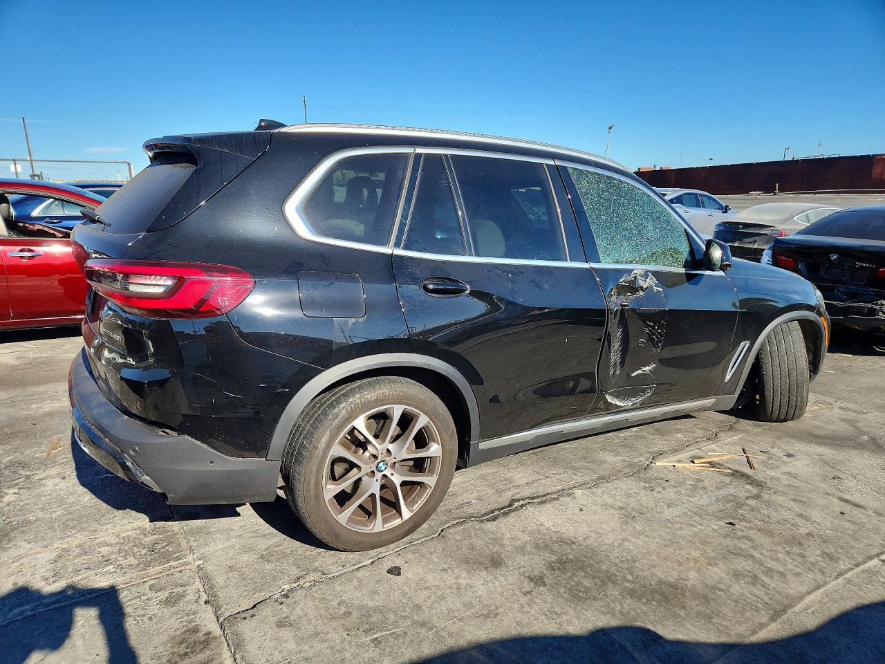 2022 BMW X5 xDrive40I - zdjęcie 3