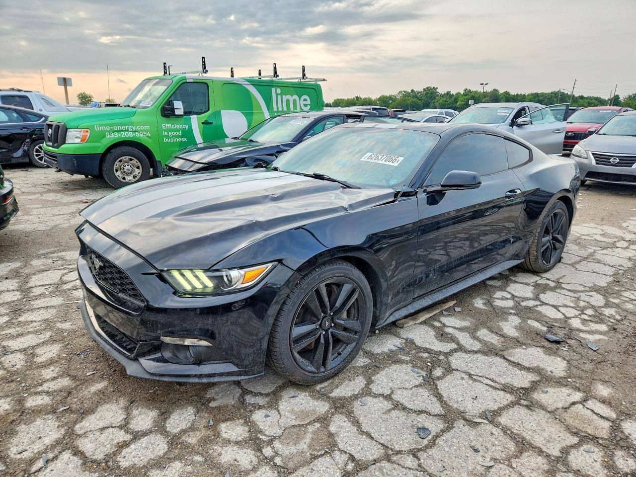 2017 Ford Mustang - zdjęcie główne