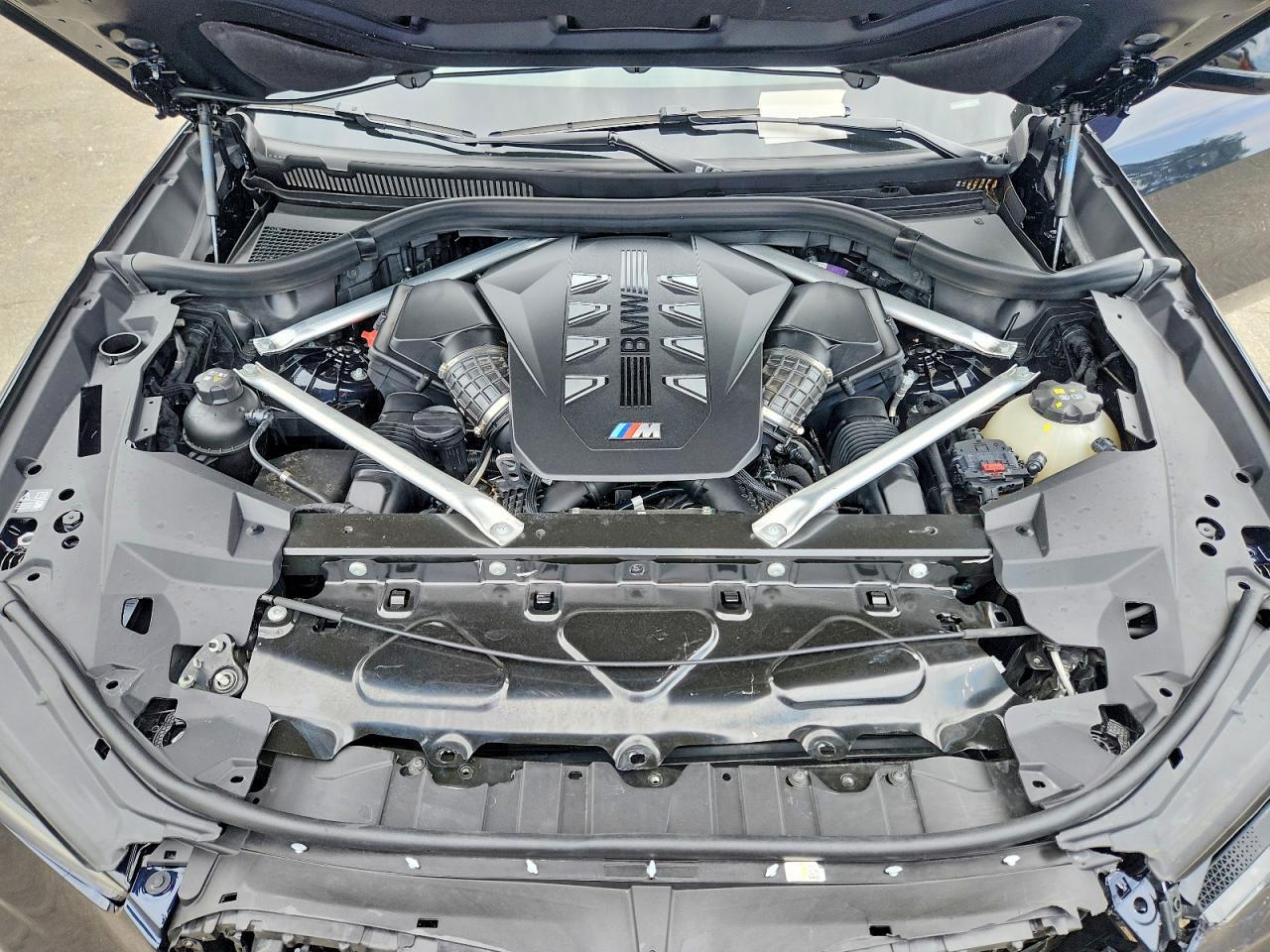2026 BMW X5 M60I - zdjęcie 12