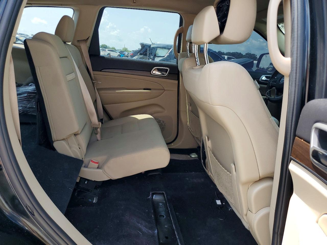 2018 Jeep Grand Cherokee Laredo - zdjęcie 11