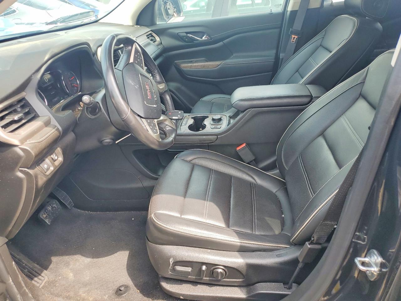 2020 GMC Acadia Denali - zdjęcie 7