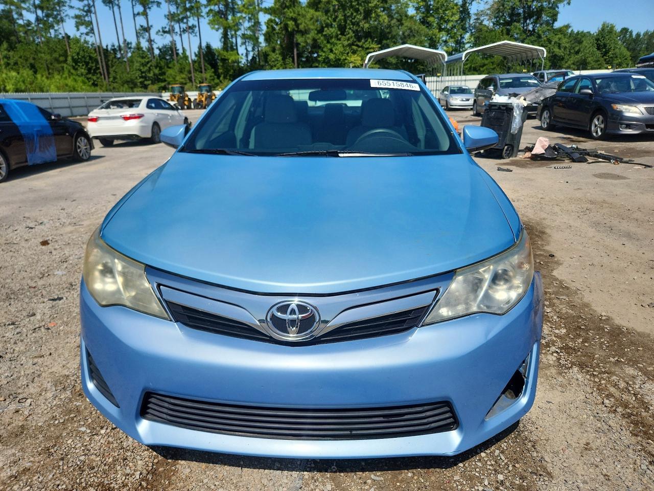 2025 Toyota Camry - zdjęcie 5