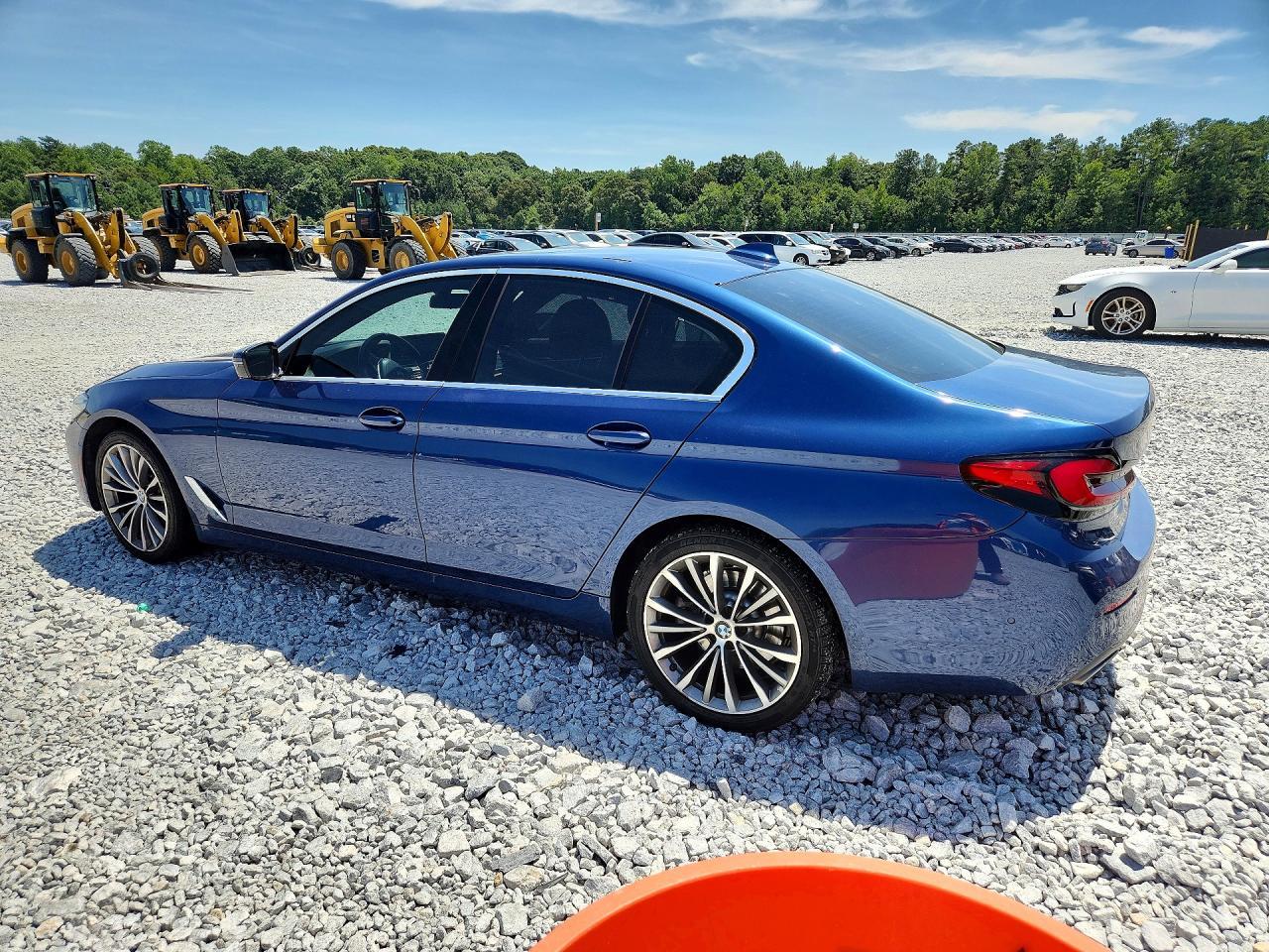 2021 BMW 530 I - zdjęcie 2