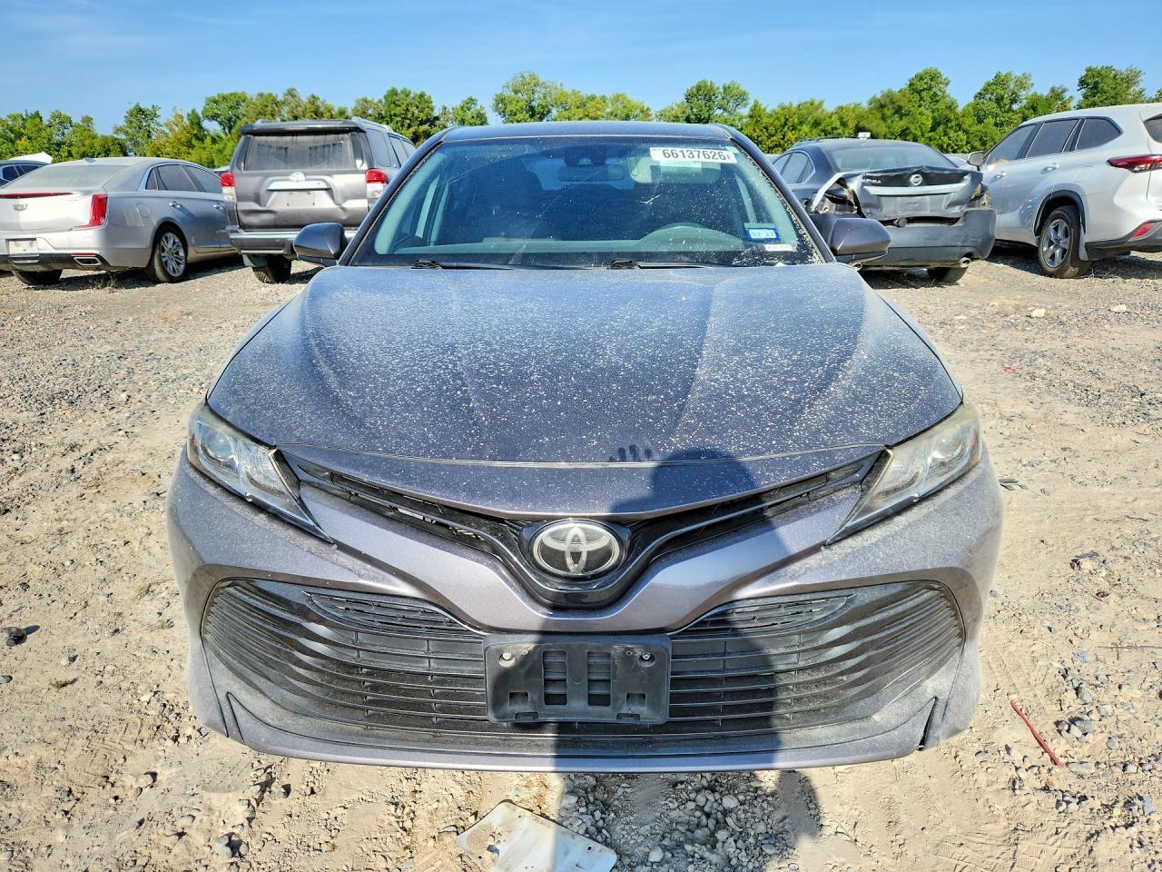 2019 Toyota Camry Le - zdjęcie 5