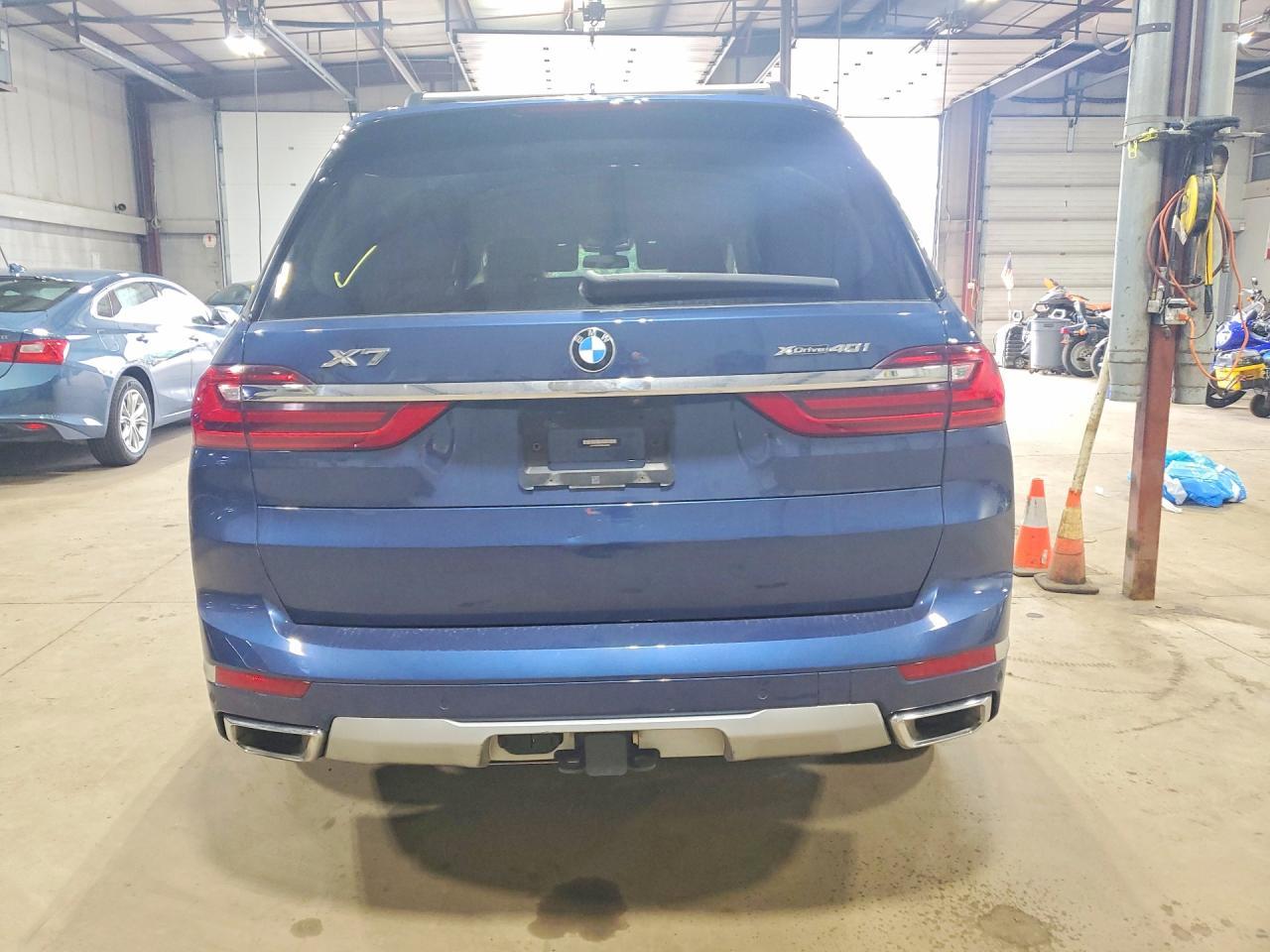 2022 BMW X7 xDrive40I - zdjęcie 6