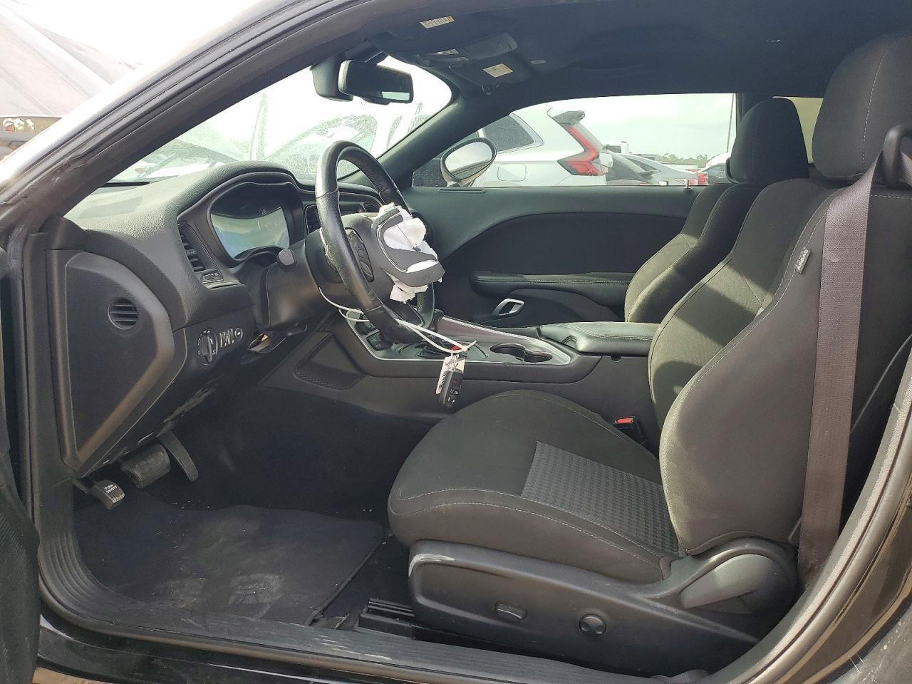 2022 Dodge Challenger R/T - zdjęcie 7