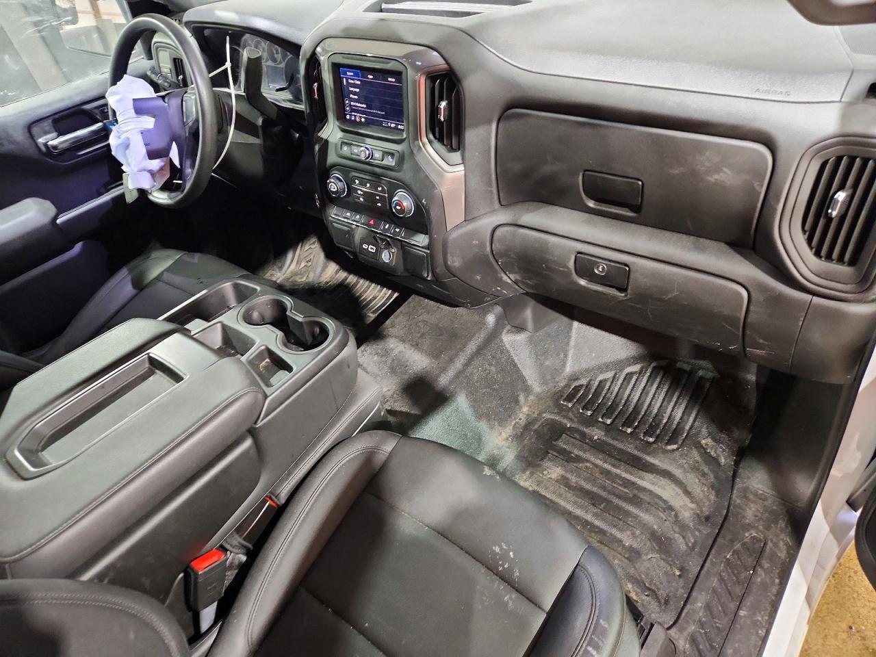 2026 Chevrolet Silverado C1500 - zdjęcie 8