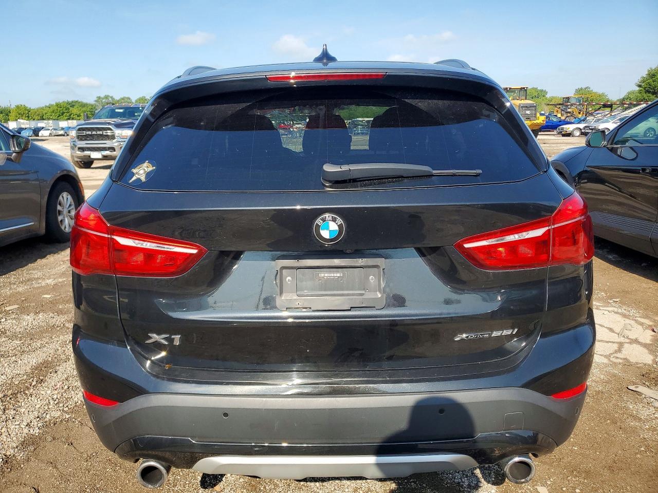 2021 BMW X1 xDrive28I - zdjęcie 6