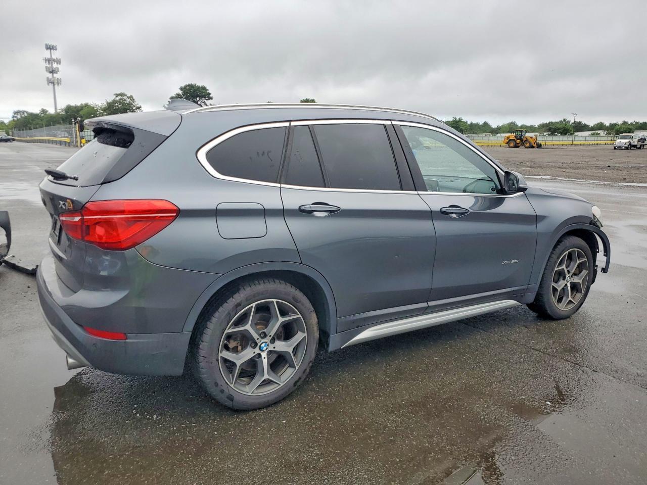 BMW X1 - zdjęcie 3
