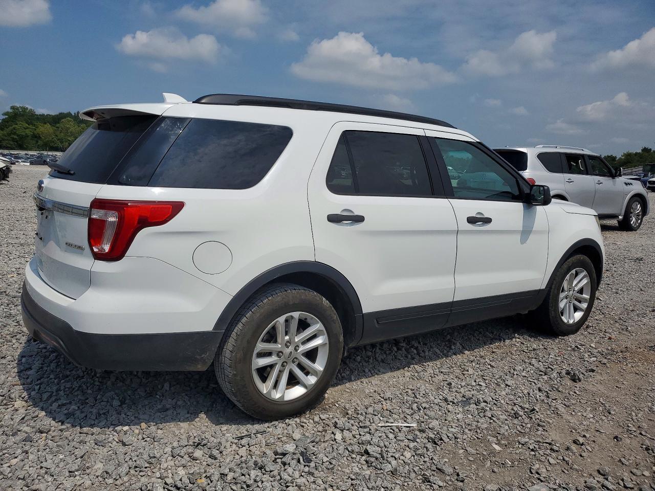 2016 Ford Explorer - zdjęcie 3