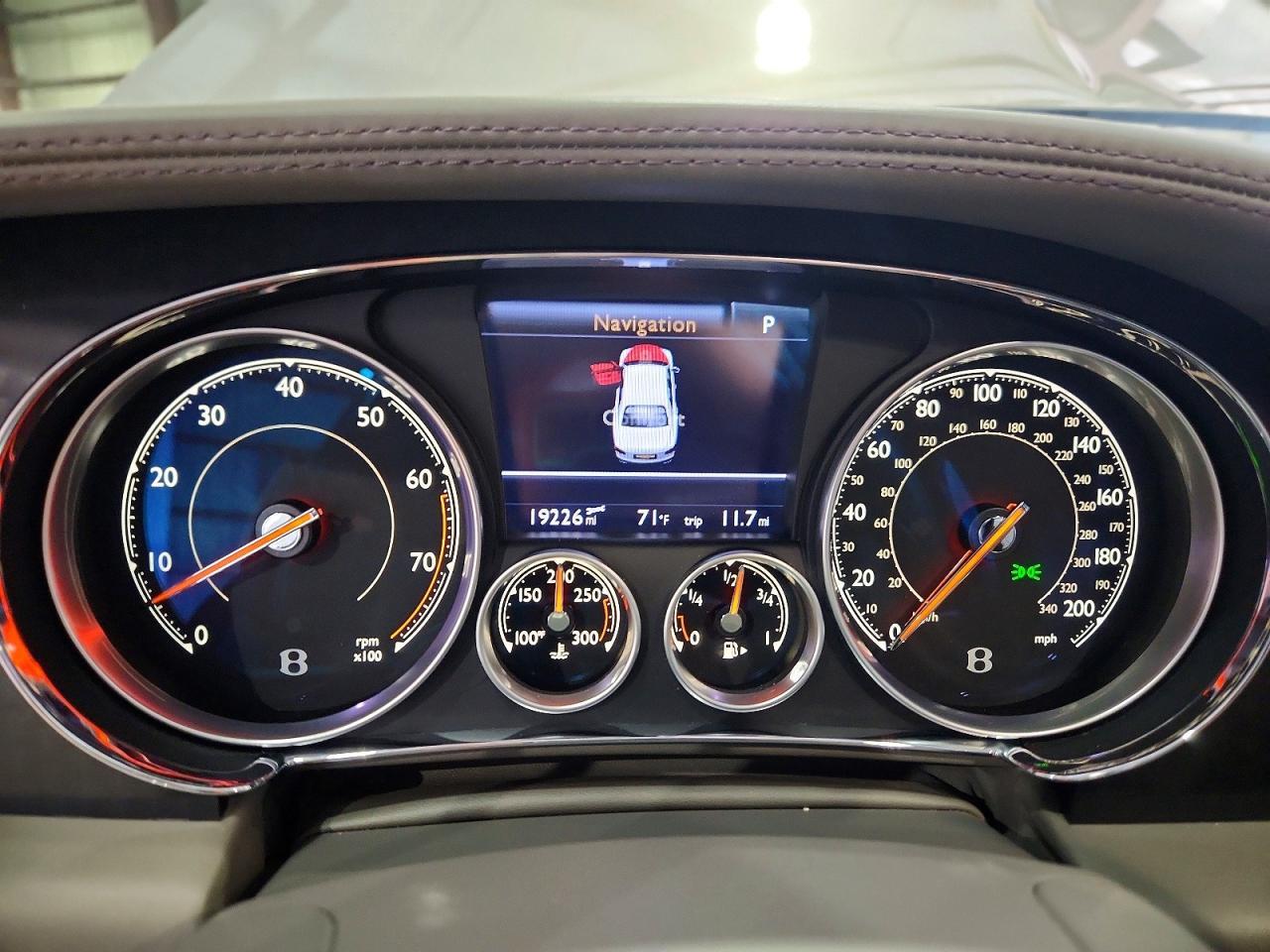 2017 Bentley Flying Spur - zdjęcie 9