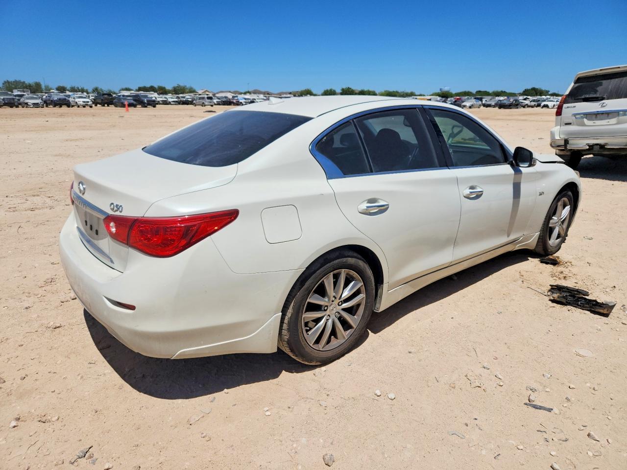 2016 Infiniti Q50 2.0T Premium - zdjęcie 3