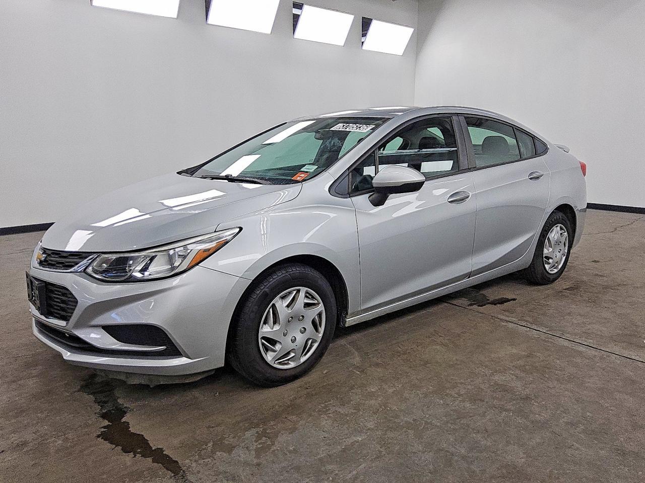 2018 Chevrolet Cruze Ls - zdjęcie główne