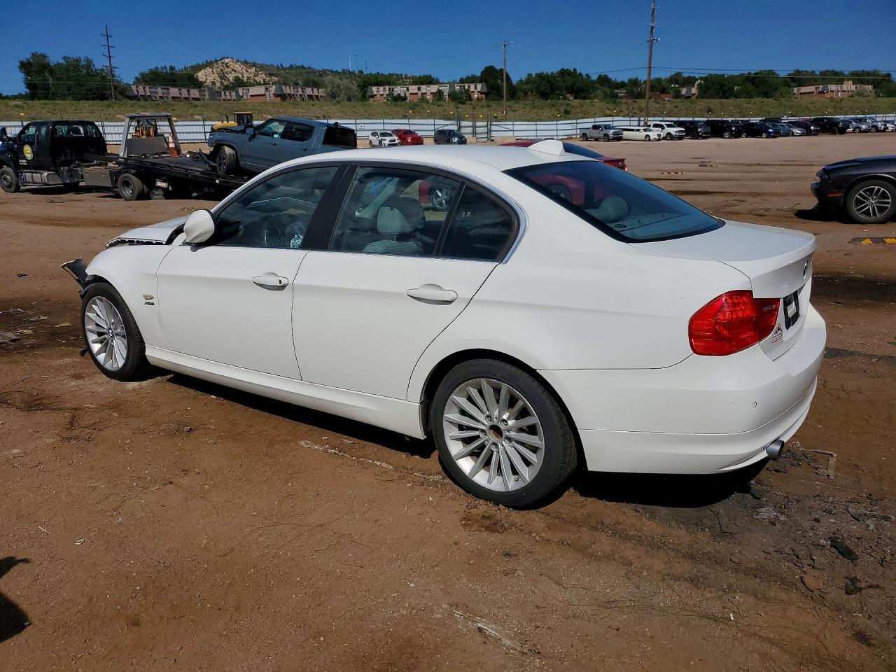 2026 BMW 335 Xi - zdjęcie 2