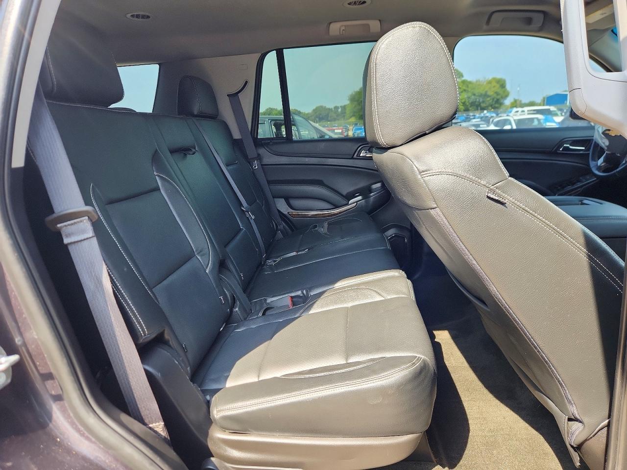 2017 Chevrolet Tahoe C1500 Ls - zdjęcie 11