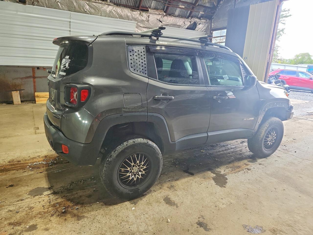 2017 Jeep Renegade Sport - zdjęcie 3