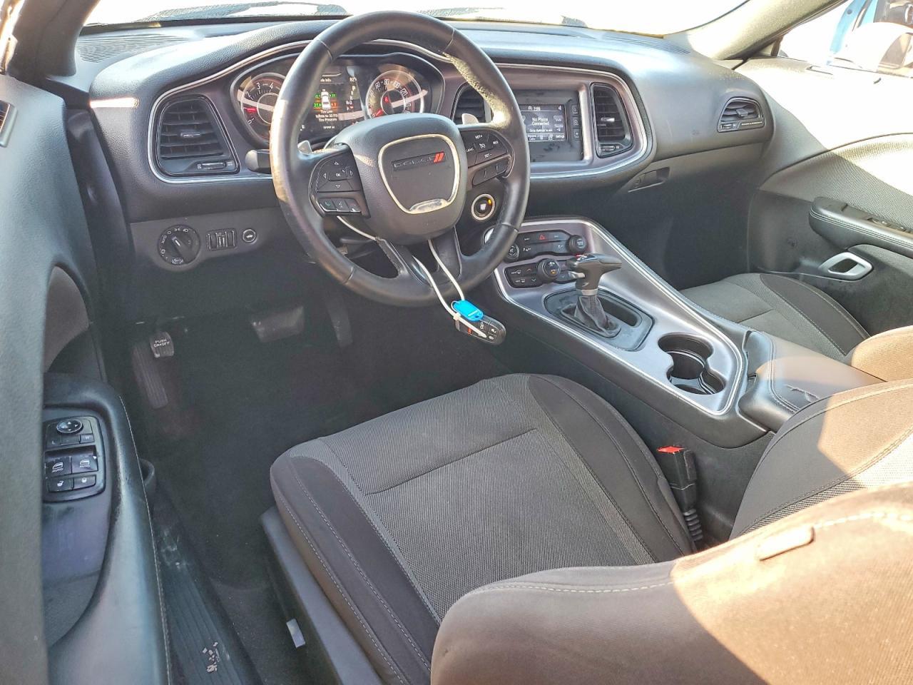 2015 Dodge Challenger Sxt - zdjęcie 8