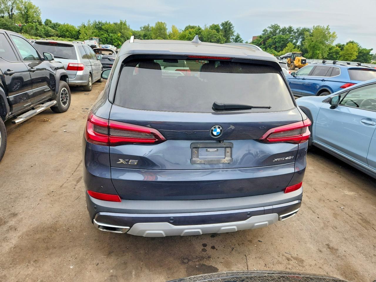 2021 BMW X5 xDrive40I - zdjęcie 6