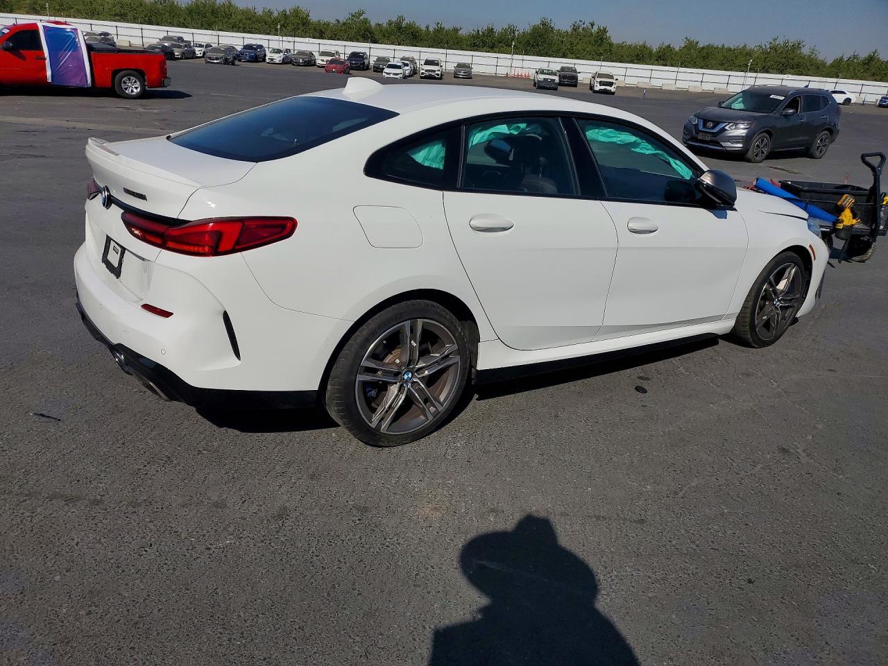 2020 BMW Seria 2 M235i - zdjęcie 3
