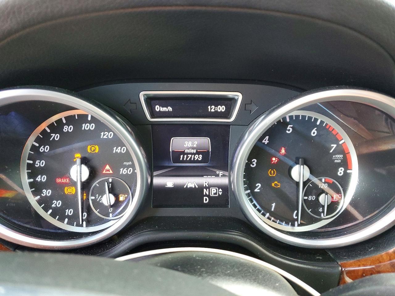 2013 Mercedes-Benz Ml 550 4Matic - zdjęcie 9