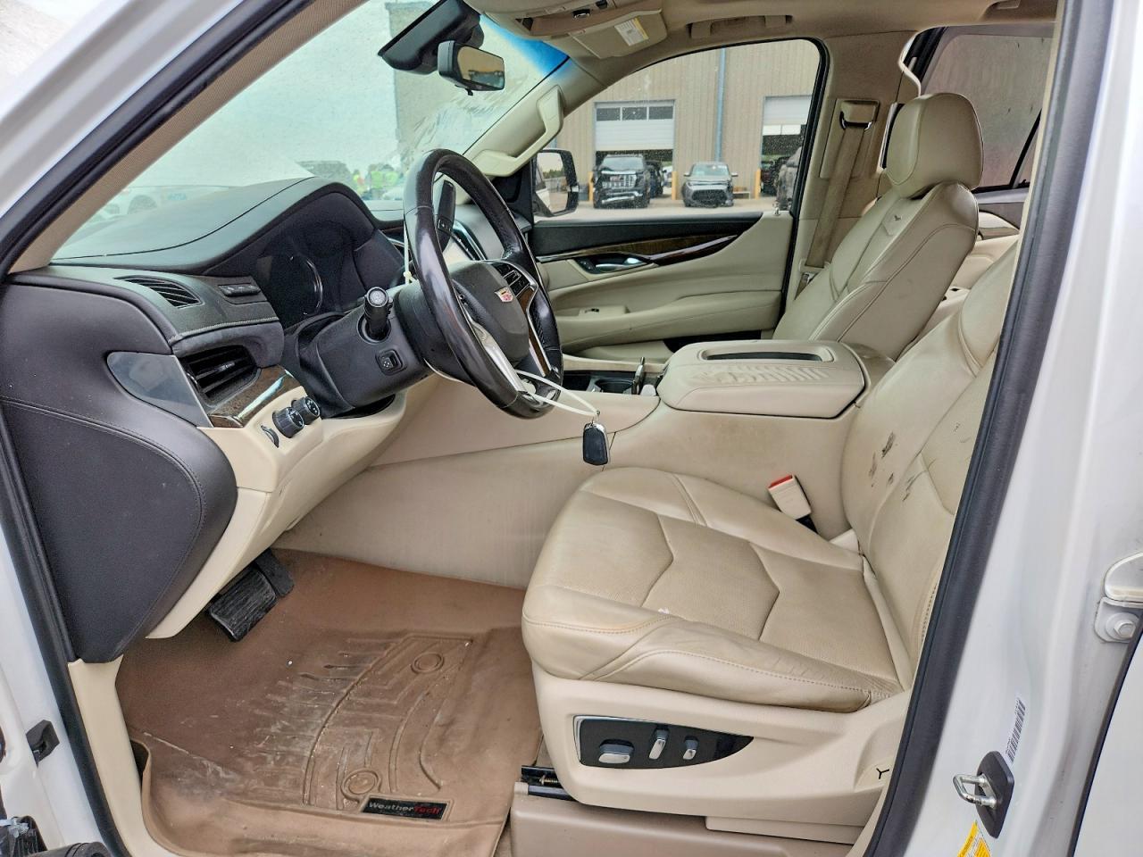 2018 Cadillac Escalade Premium Luxury - zdjęcie 7