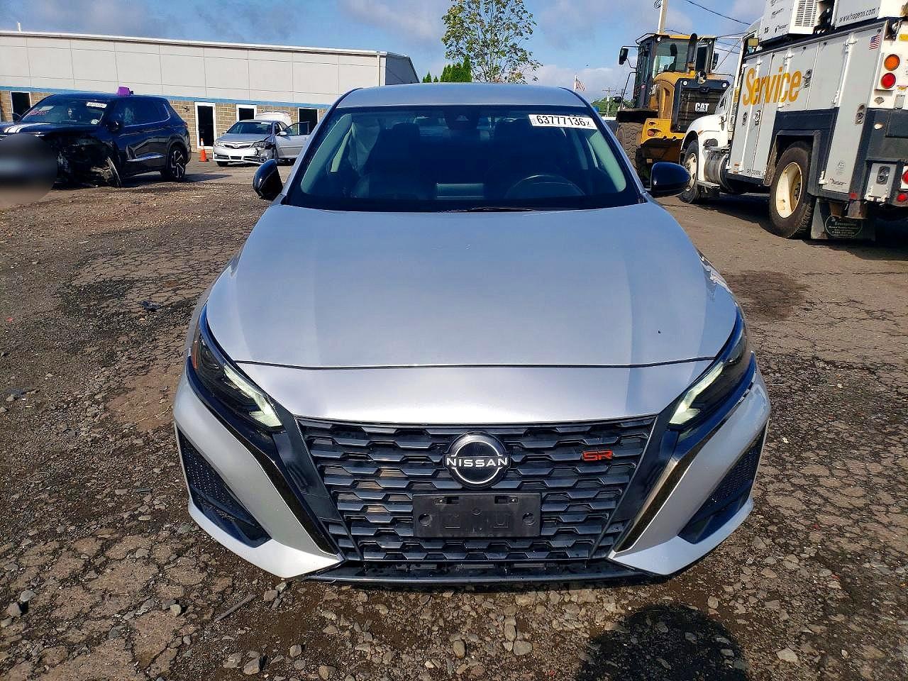 2024 Nissan Altima Sr - zdjęcie 5