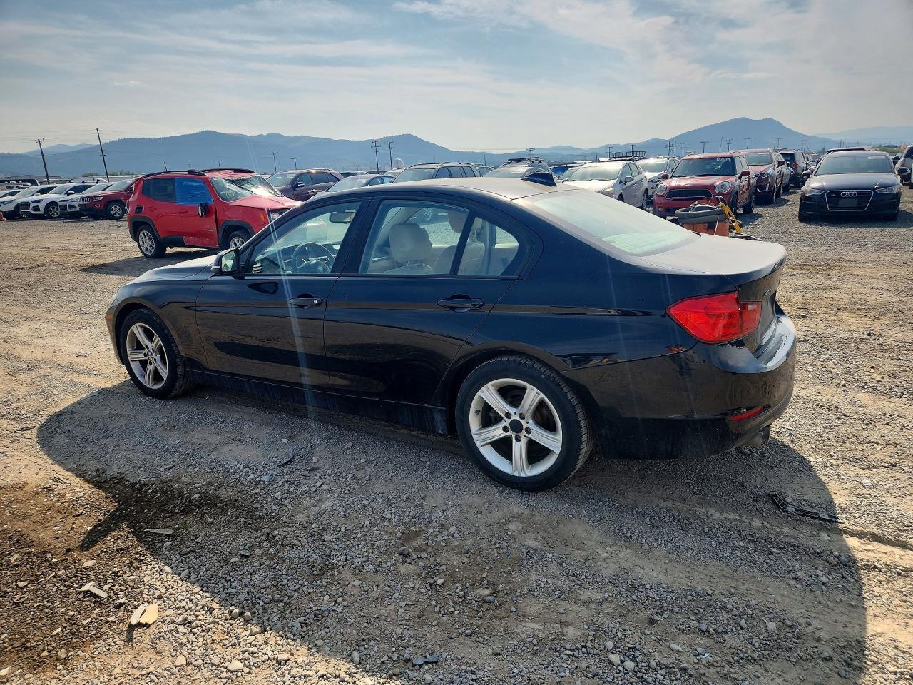 2013 BMW Seria 3 328i - zdjęcie 2